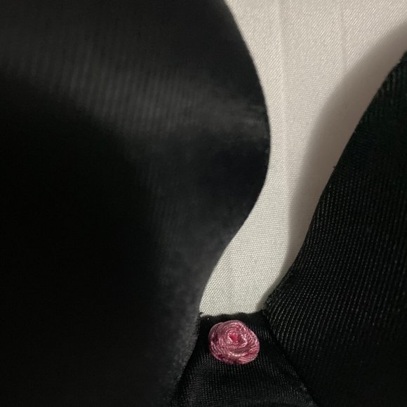 Black Push Up w/ Pink Roses 34B - Picture 3 of 3
